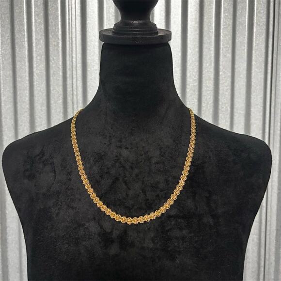 Trifari Vintage Gold-Tone Rope Style Chain Necklace 24" Women's - Picture 5 of 10